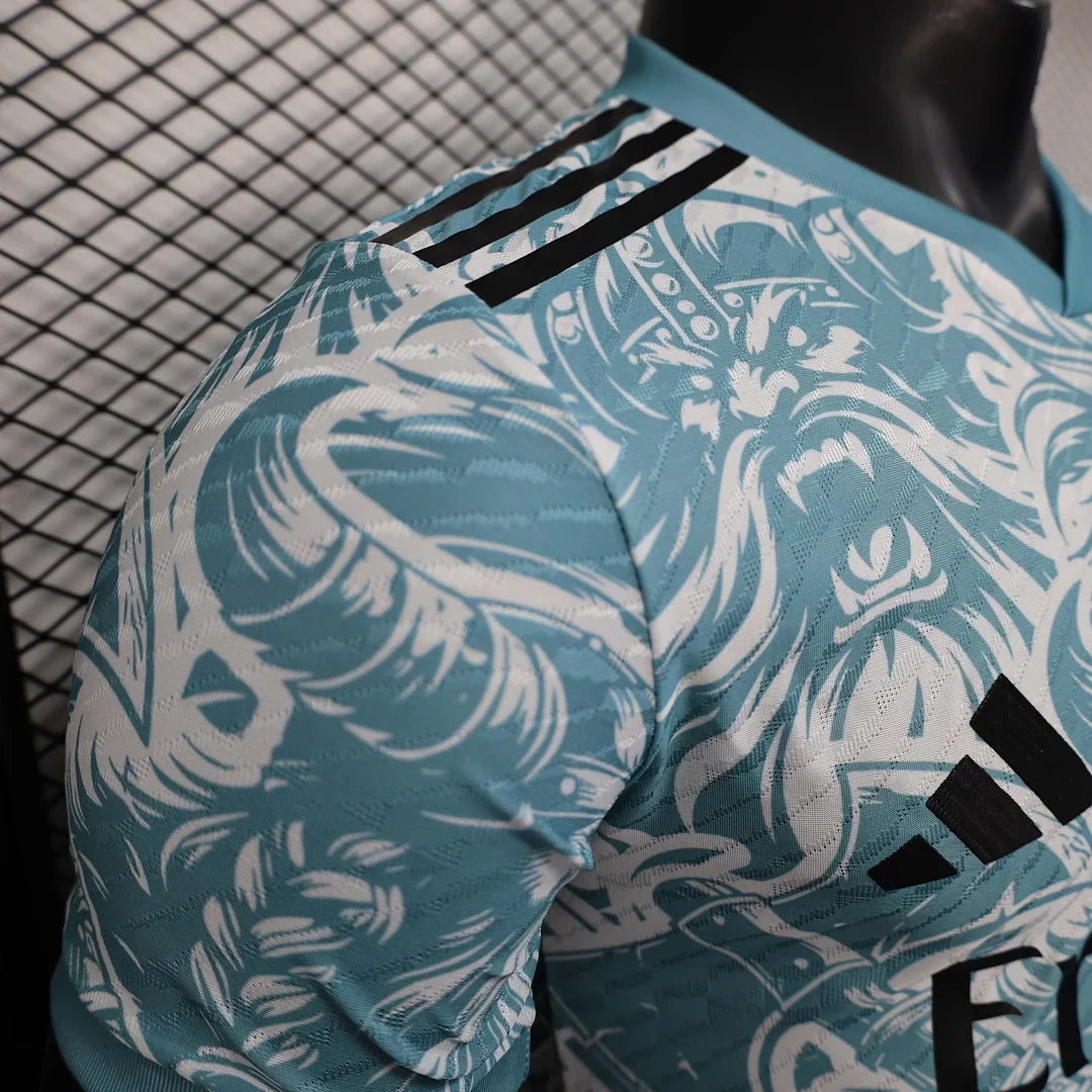 Maglia Limitata "Vichingo Nordico" del Real Madrid