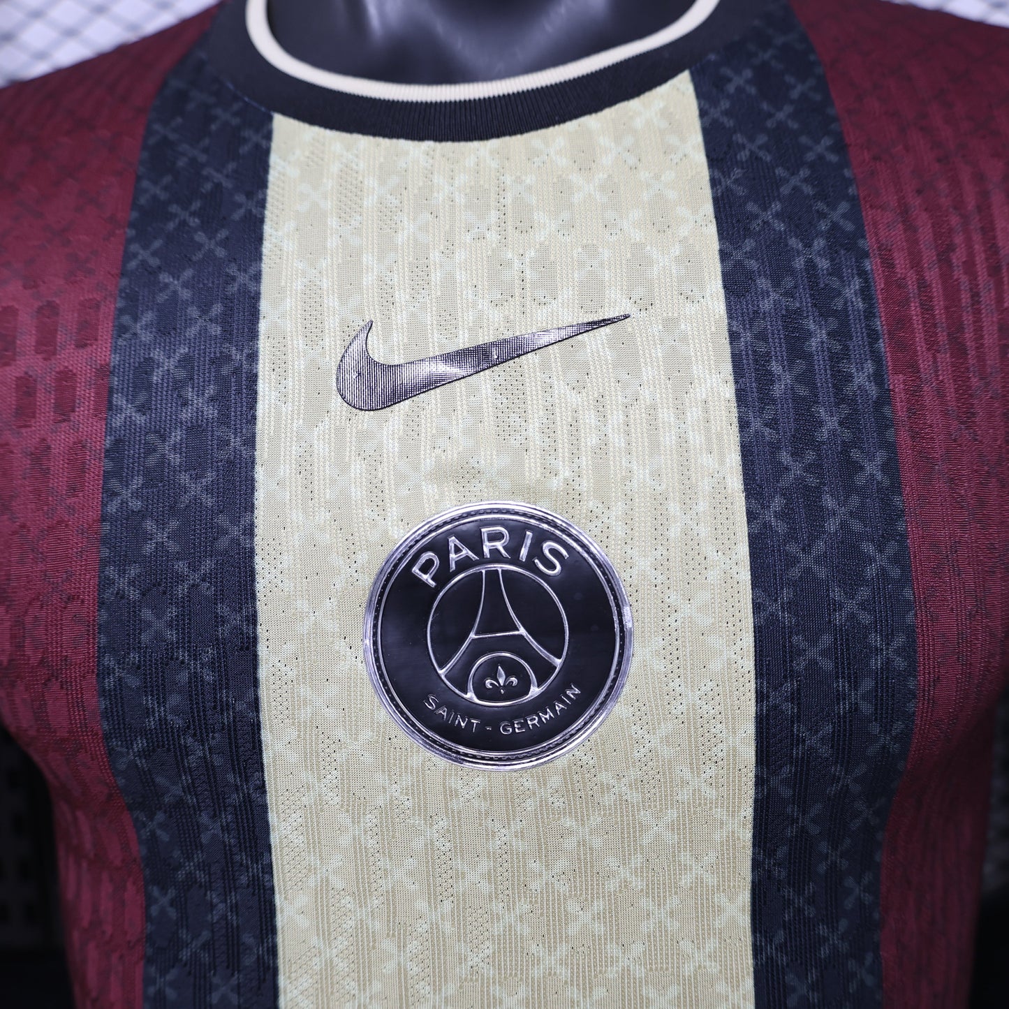 Maillot PSG "Paris Royale" Édition Limitée
