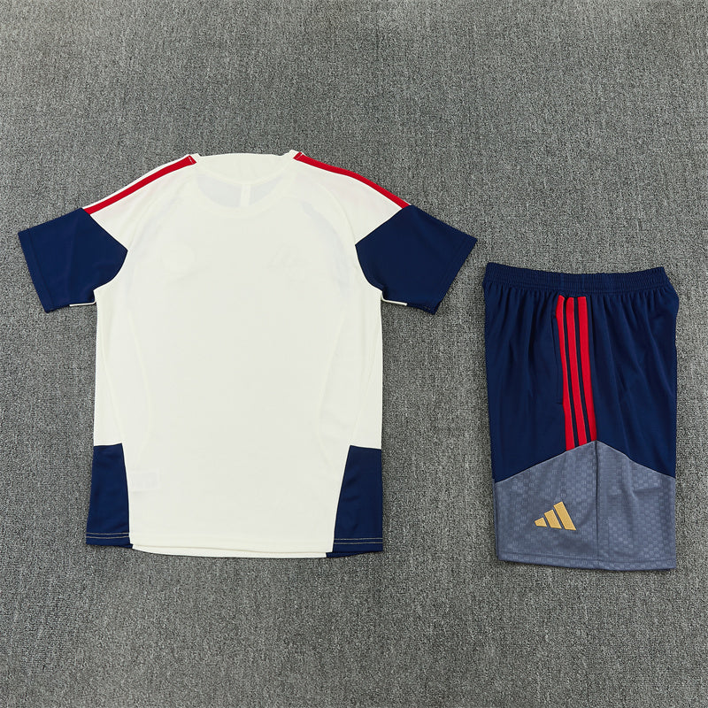 Completo beige Bayern Monaco 2026/2027