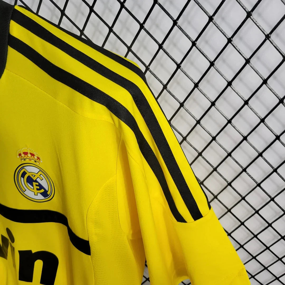 Completo da portiere retro Real Madrid giallo 2011/2012