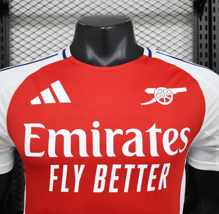 Divisa da casa dell'Arsenal 2024/2025