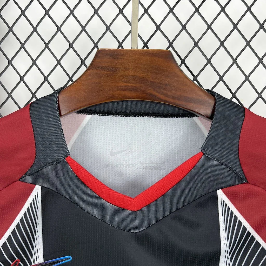 Maglia Barcellona "Crimson Core" Edizione Limitata (Patch Opzionale)