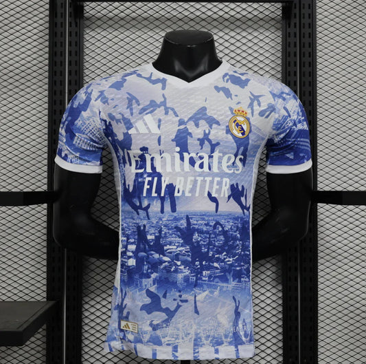 Maillot Real Madrid Édition Limitée "Blue Skyline"