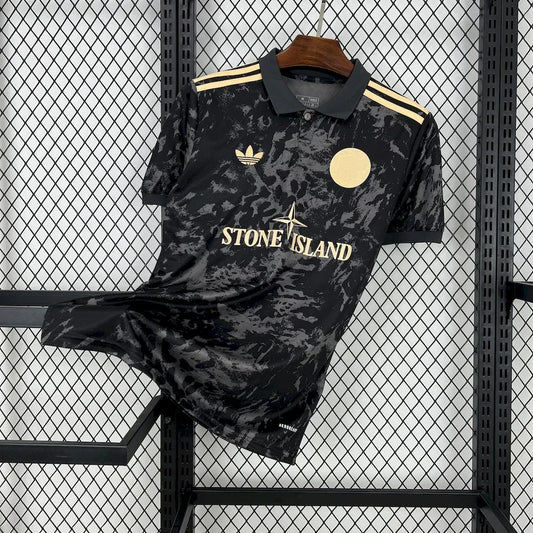 Maillot Ajax X Stone Island en édition limitée
