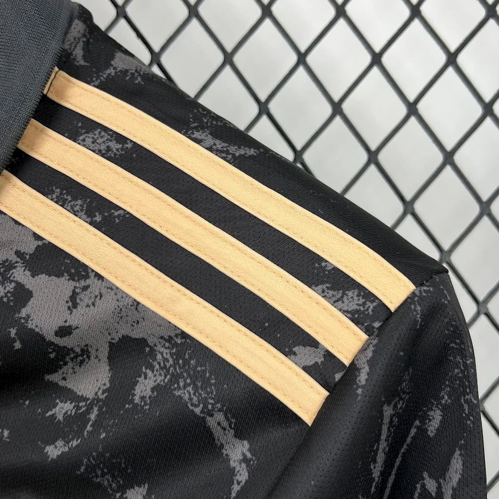Maillot Ajax X Stone Island en édition limitée