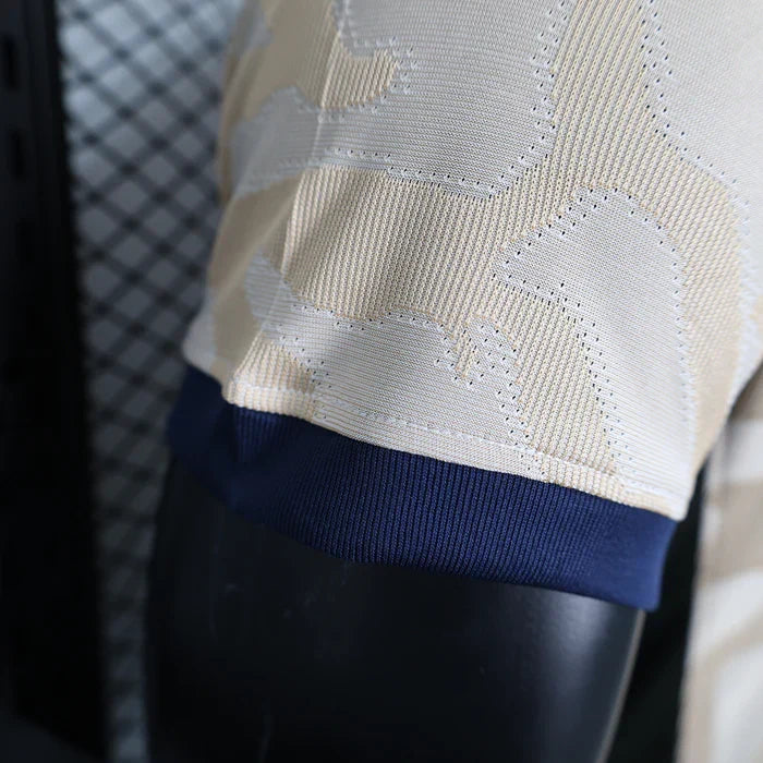Quatrième Maillot du PSG 2023/2024