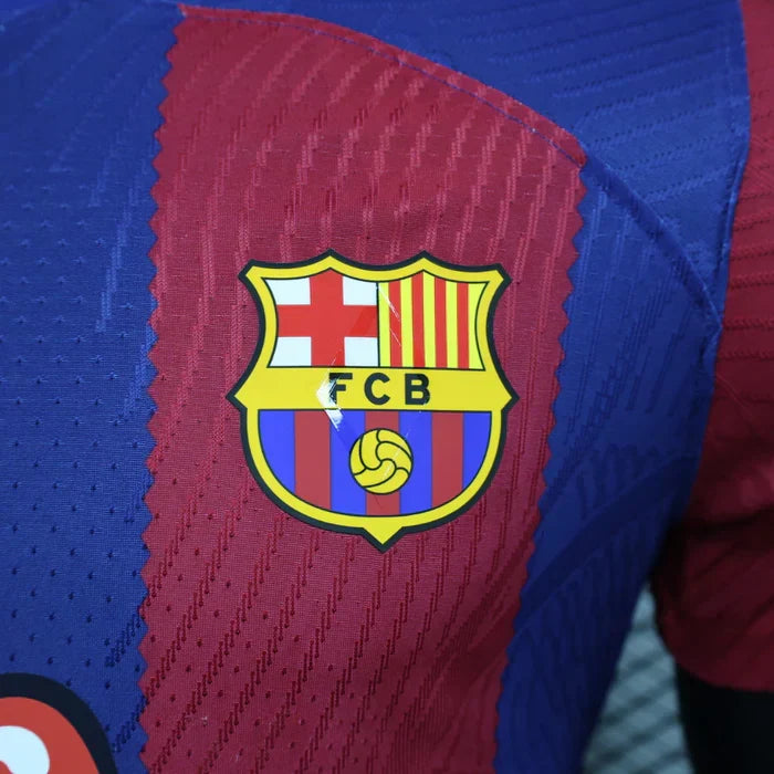 Maillot en édition limitée « Rock ‘n’ Roll Blaugrana » du FC Barcelone