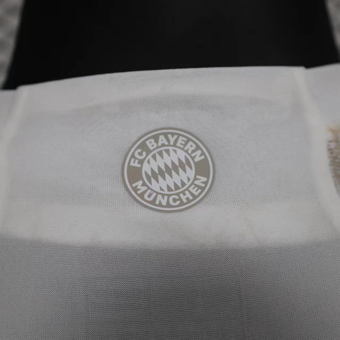Troisième maillot du Bayern Munich 2023/2024