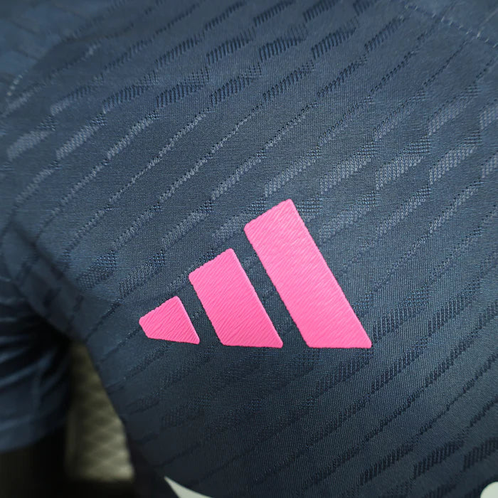 Maglia in Edizione Limitata "Galactic Pulse" del Real Madrid