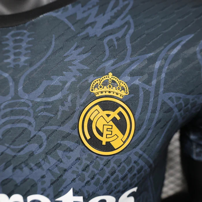 Maglia in Edizione Limitata Real Madrid "Midnight Dragon"