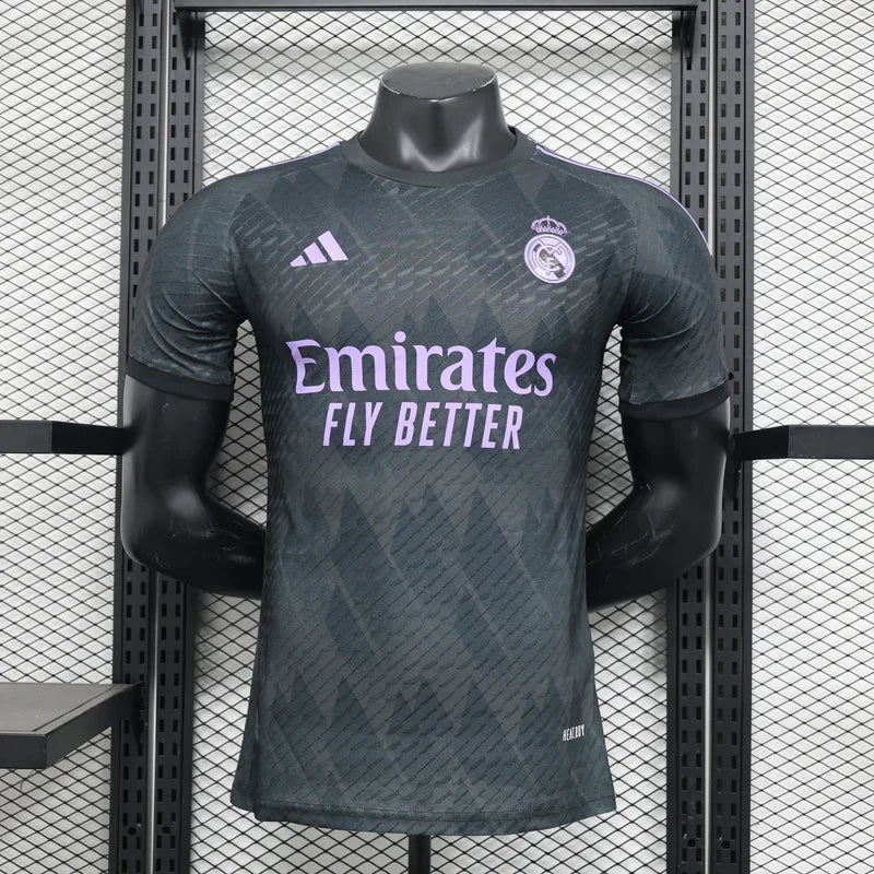 Maglia in edizione limitata "Midnight Amethyst" del Real Madrid