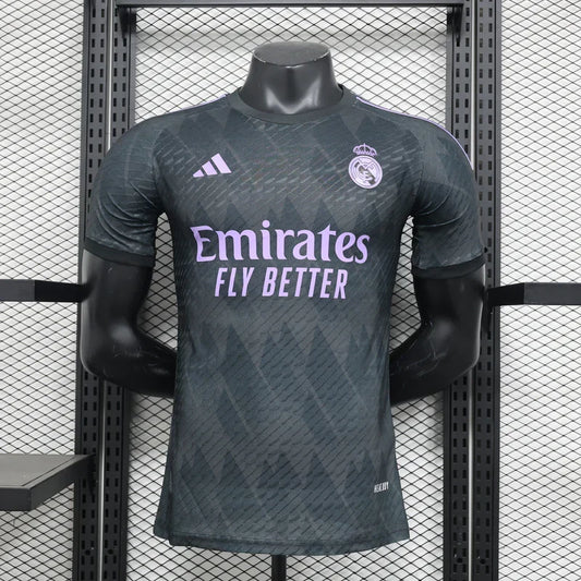 Maglia in edizione limitata "Midnight Amethyst" del Real Madrid