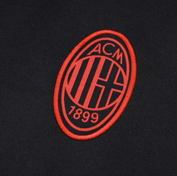 Tuta Milan nera e rossa