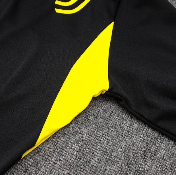 Survêtement Juventus noir et jaune