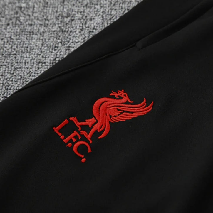 Tuta Liverpool nera e rossa 2025/2026