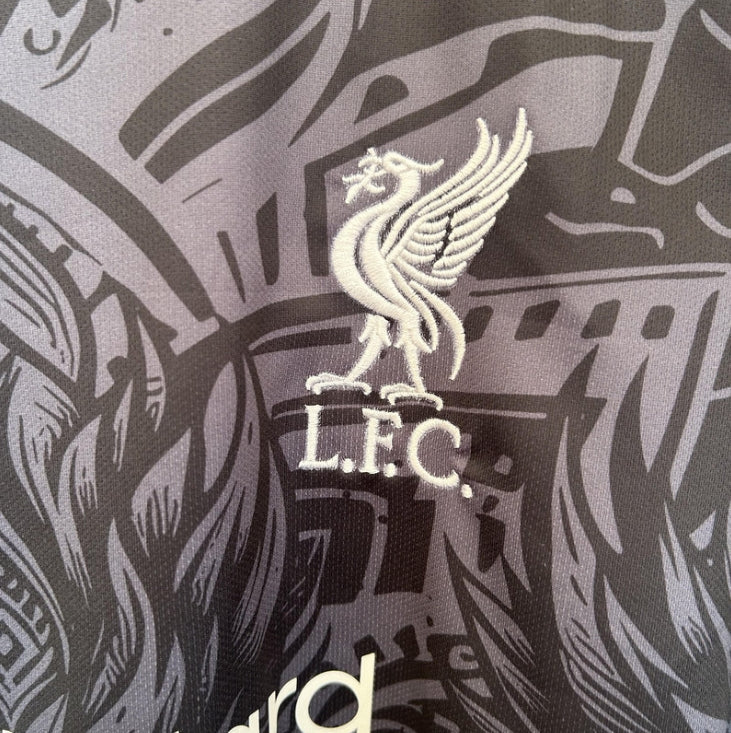 Maglia limitata "Abyssal Drake" del Liverpool