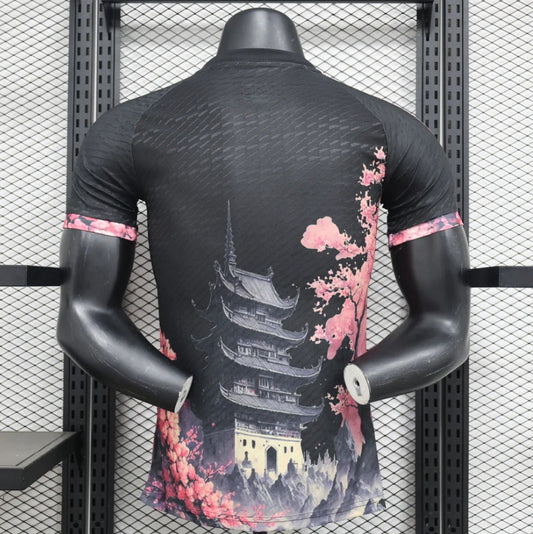 Maglia in edizione limitata "Sakura Dragon" del Giappone