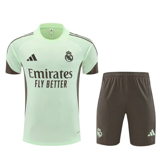 Ensemble d'entraînement Real Madrid 2025/2026