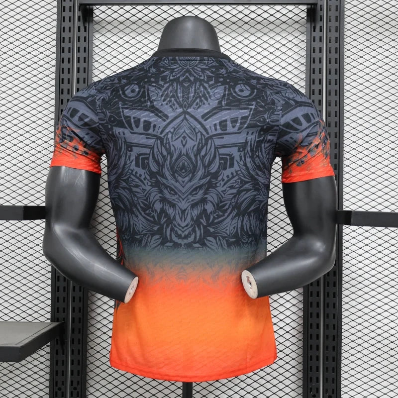 Maillot en édition limitée "Inferno Wyrm" de Liverpool