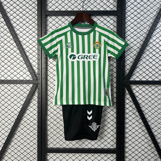 Kit Finale UEFA Conference League Real Betis 2024/2025 Taglia Bambino