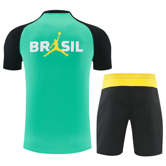 Ensemble vert Brésil 2026/2027
