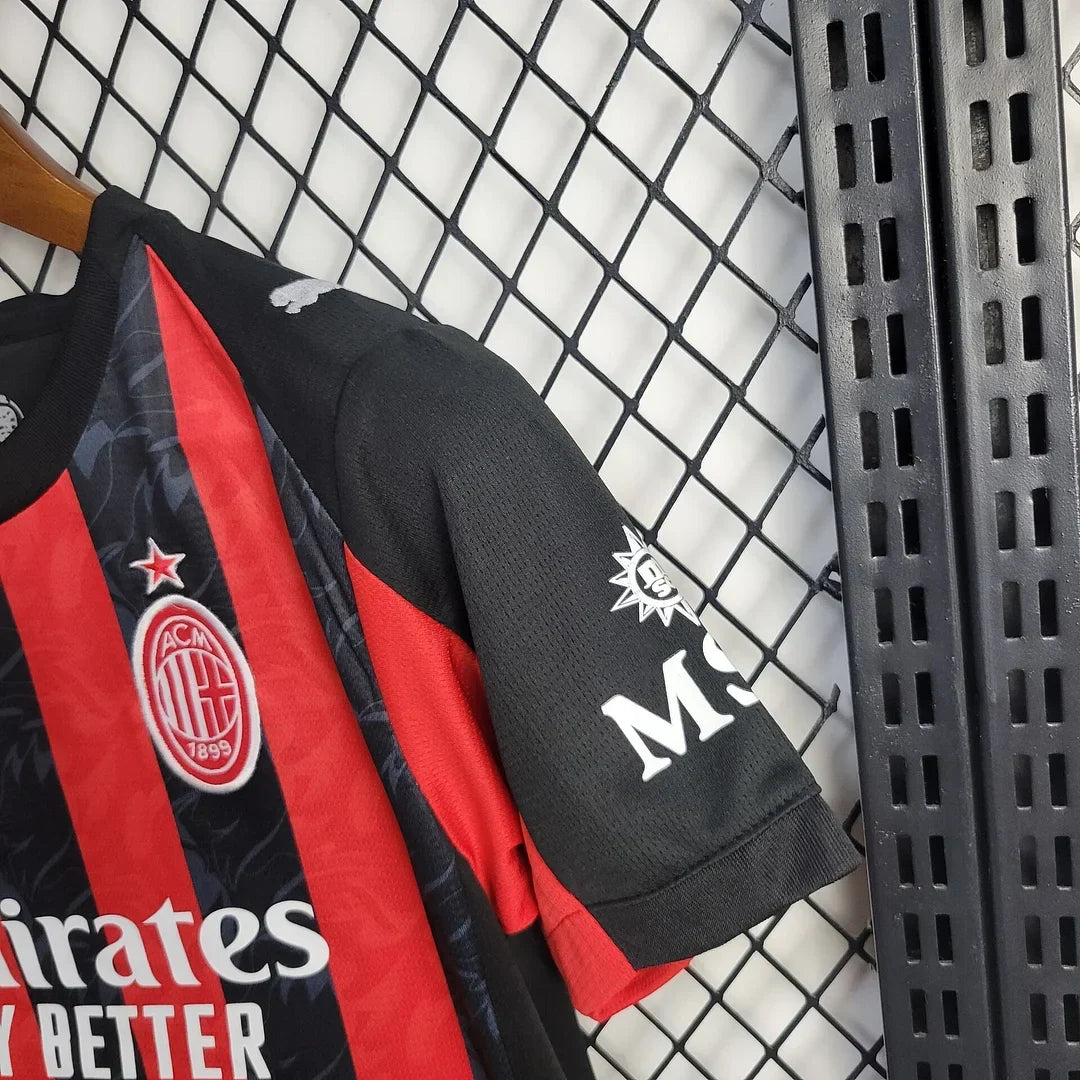 Completo da casa AC Milan 2025/2026 taglia bambino