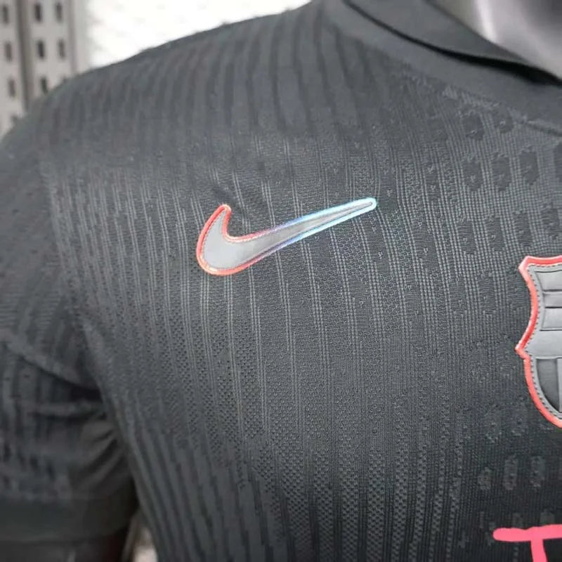 Maillot édition limitée Barcelone 2024/2025 Extérieur X Taylor Swift 1989