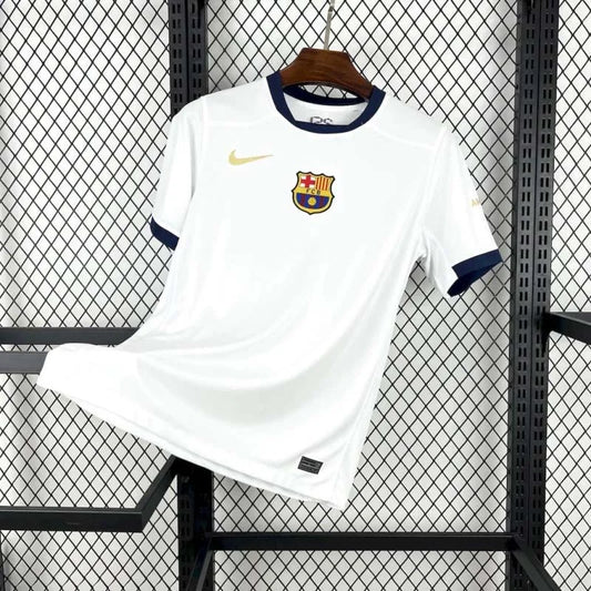 Maglia "Blanc Royal" in Edizione Limitata del Barcelona
