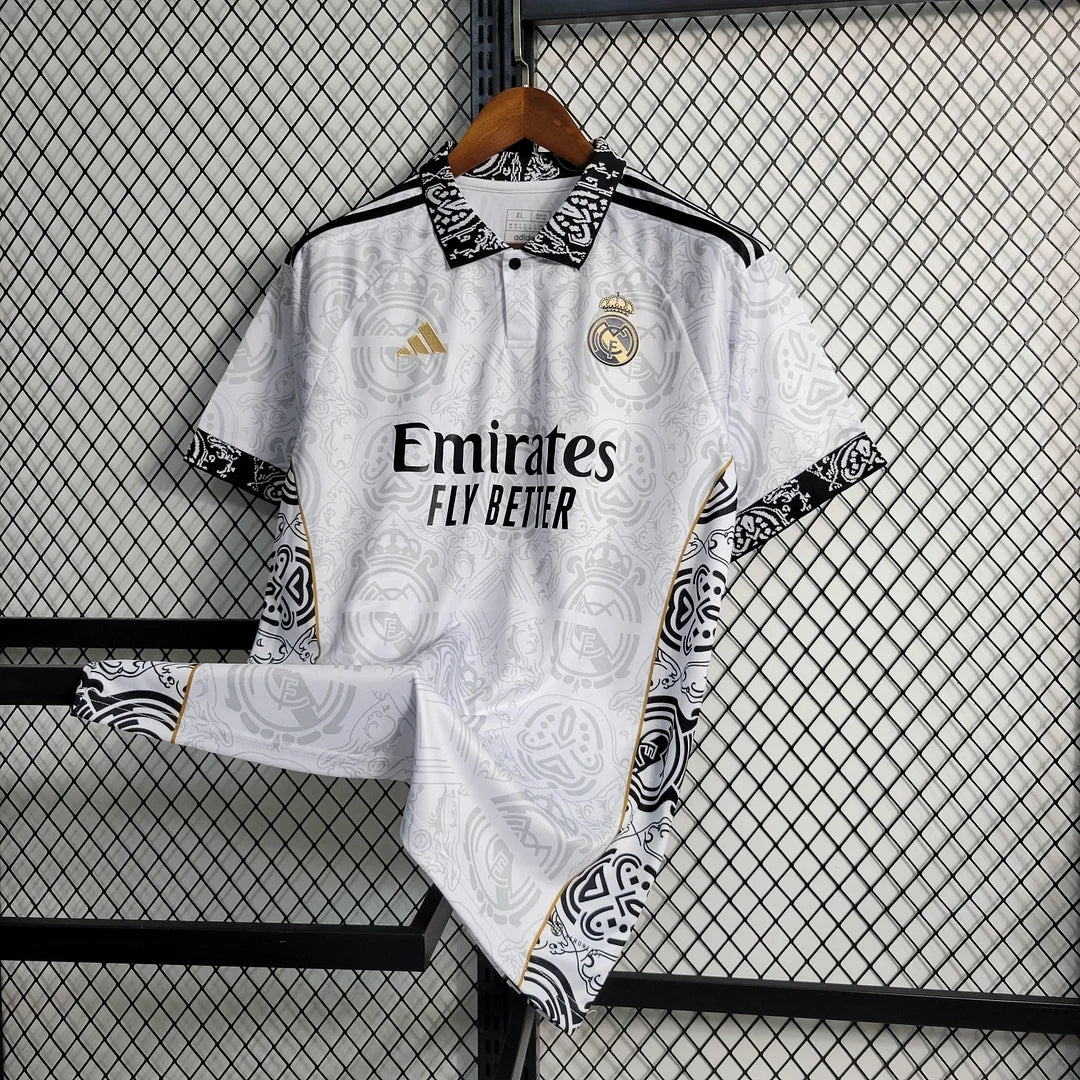 Maglia in Edizione Limitata Real Madrid "Eleganza Imperiale"