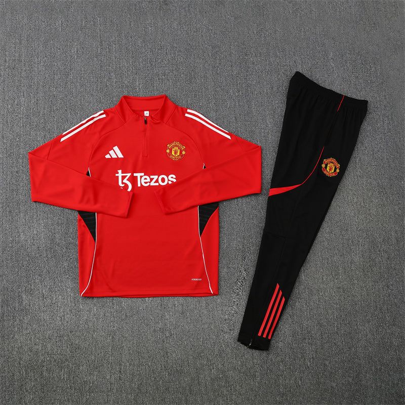 Survêtement rouge Manchester United 2025/2026