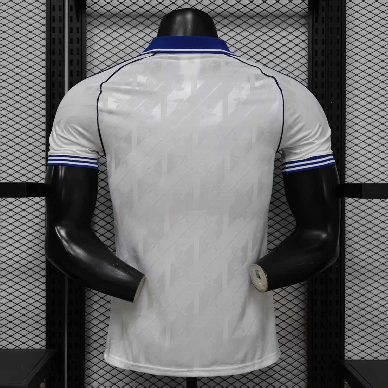 Real Madrid Edizione Retro 2026/2027