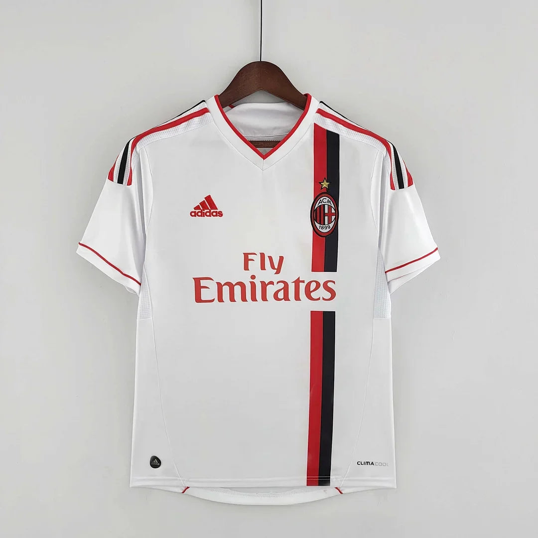 Maglia da trasferta del Milan 2011-2012 in versione retro