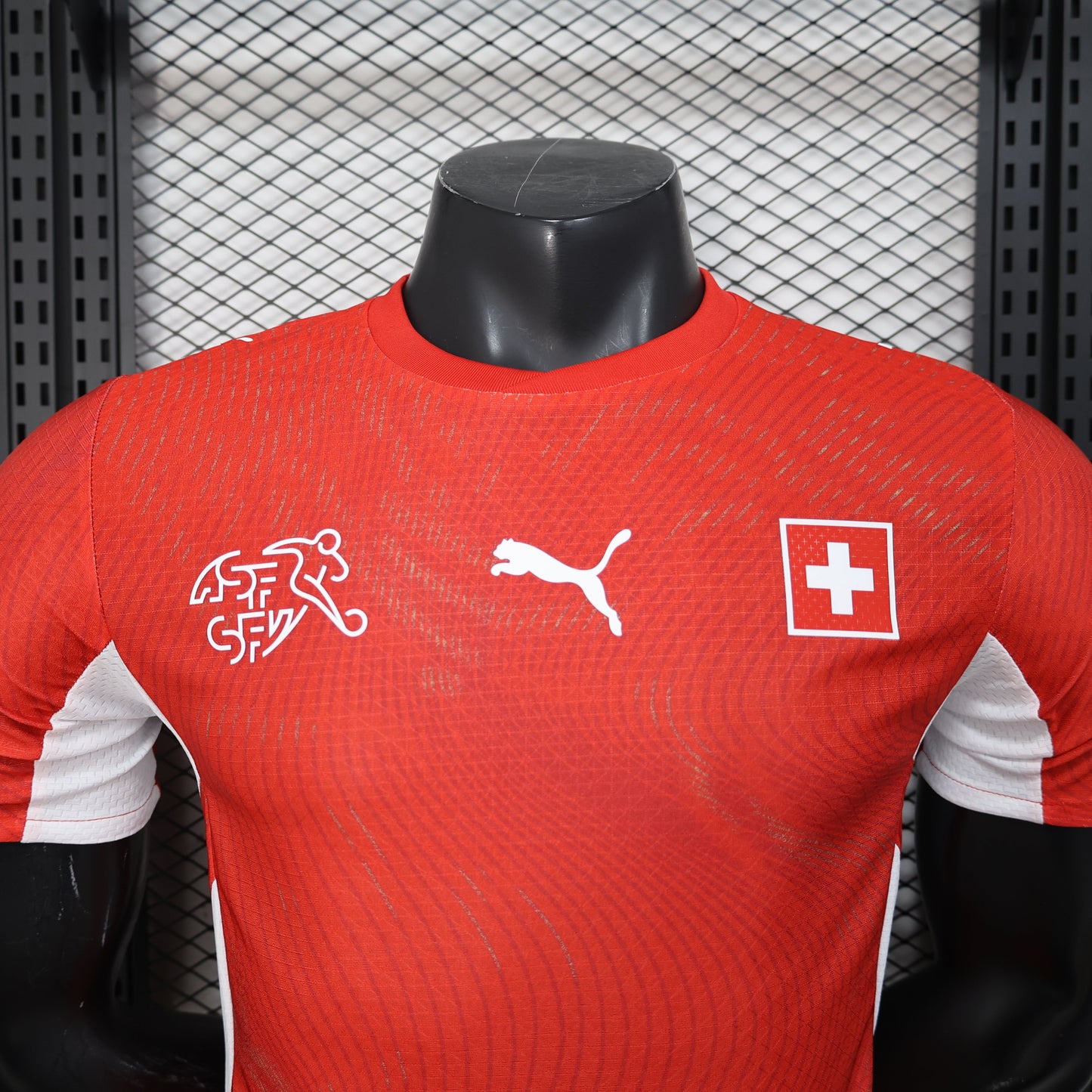 Versione Giocatore Maglia Svizzera Mondiale 2026