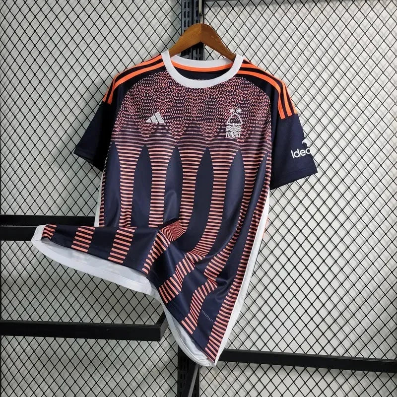 Completo casa Nottingham Forest 2022/2023