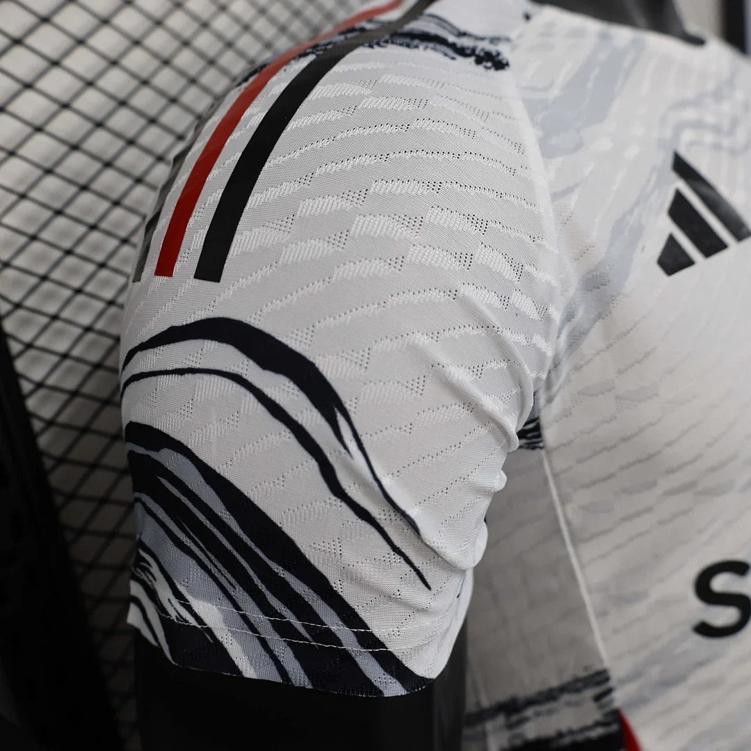 Maillot limité "Iron Crest" Manchester United