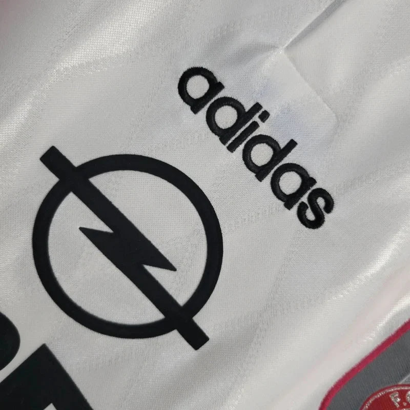 Maglia da trasferta del Bayern Monaco 1996-1998 in stile retrò