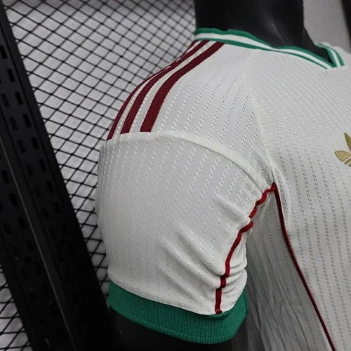 Maglia in edizione limitata Liverpool "Liverbird Legacy"