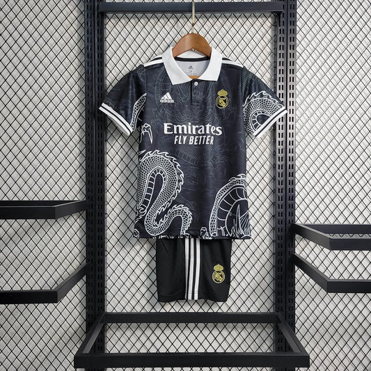 Maglia Real Madrid "Dragón Negro" Edizione Limitata Taglia Bambino