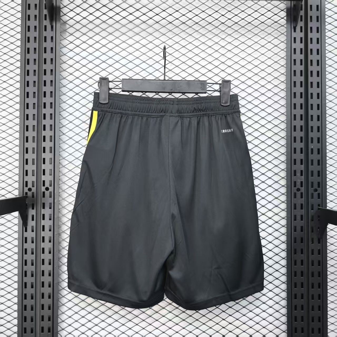 Pantaloncini da trasferta del Manchester United 2025/2026