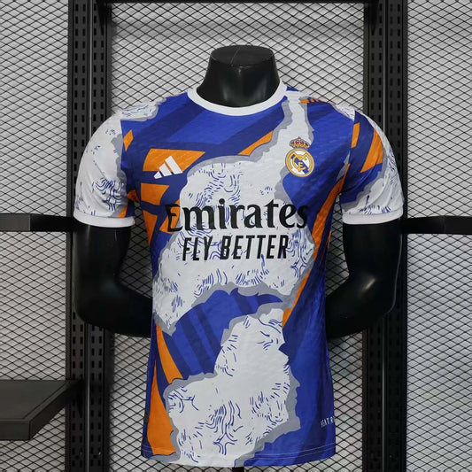 Maglia in edizione limitata "Nebula Reign" del Real Madrid