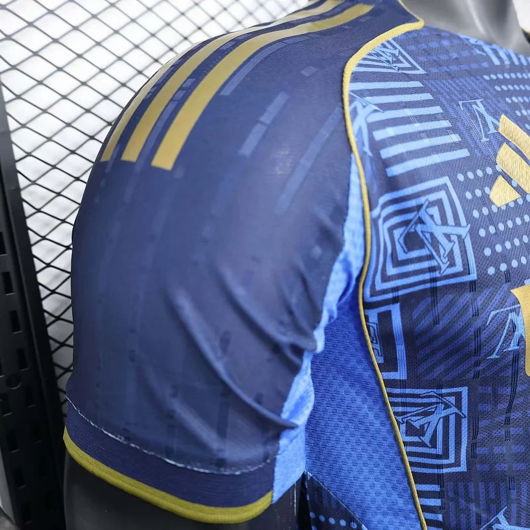 Maillot édition limitée Real Madrid « Pixel Frost »