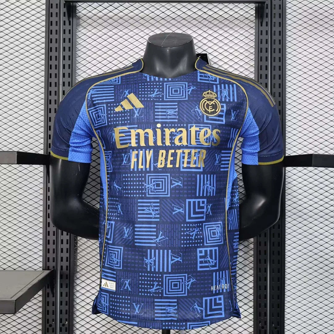 Maillot édition limitée Real Madrid « Pixel Frost »