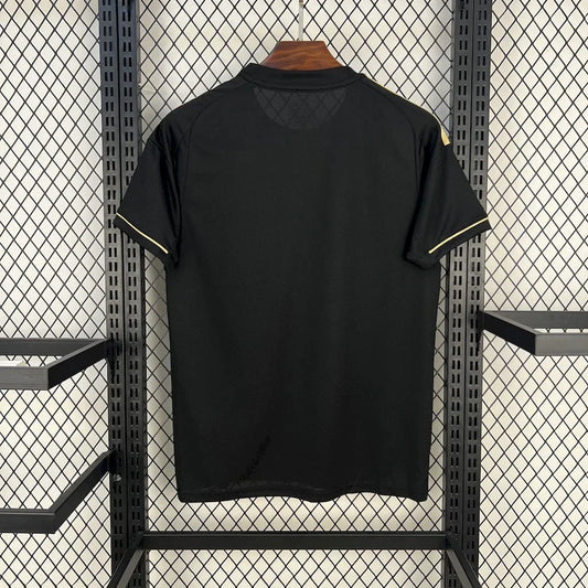 Maglia in Edizione Limitata Liverpool "Dark Majesty"