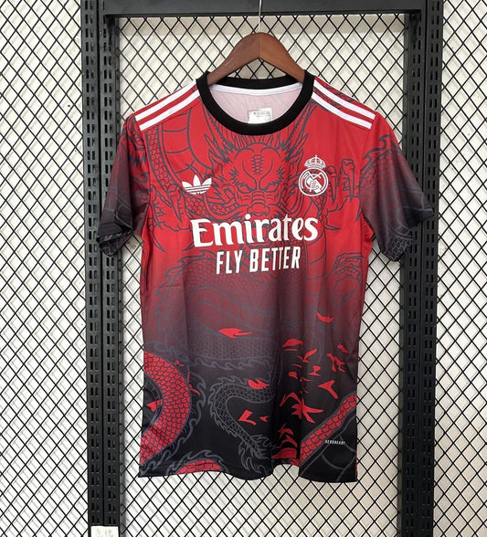 Maillot édition limitée Real Madrid "Shadow Inferno"