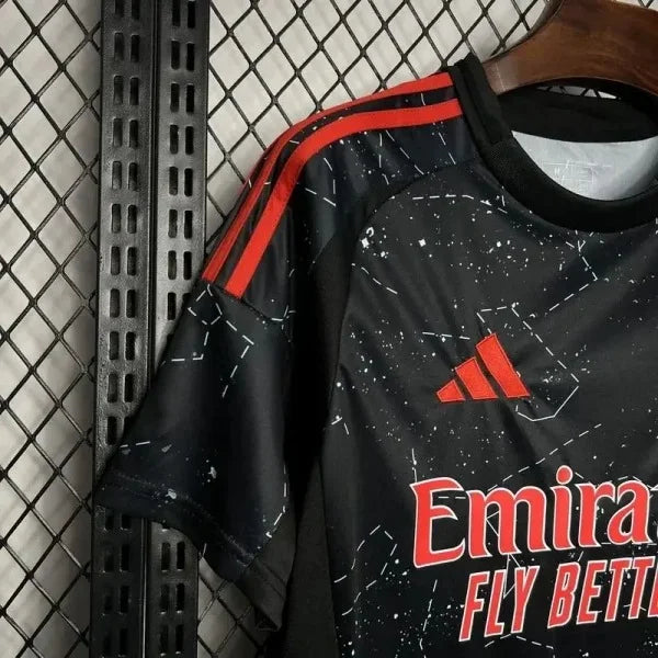 Divisa da trasferta del Benfica 2024/2025