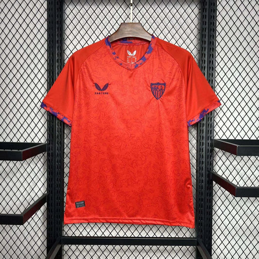 Kit da trasferta 2024-2025 del Siviglia FC