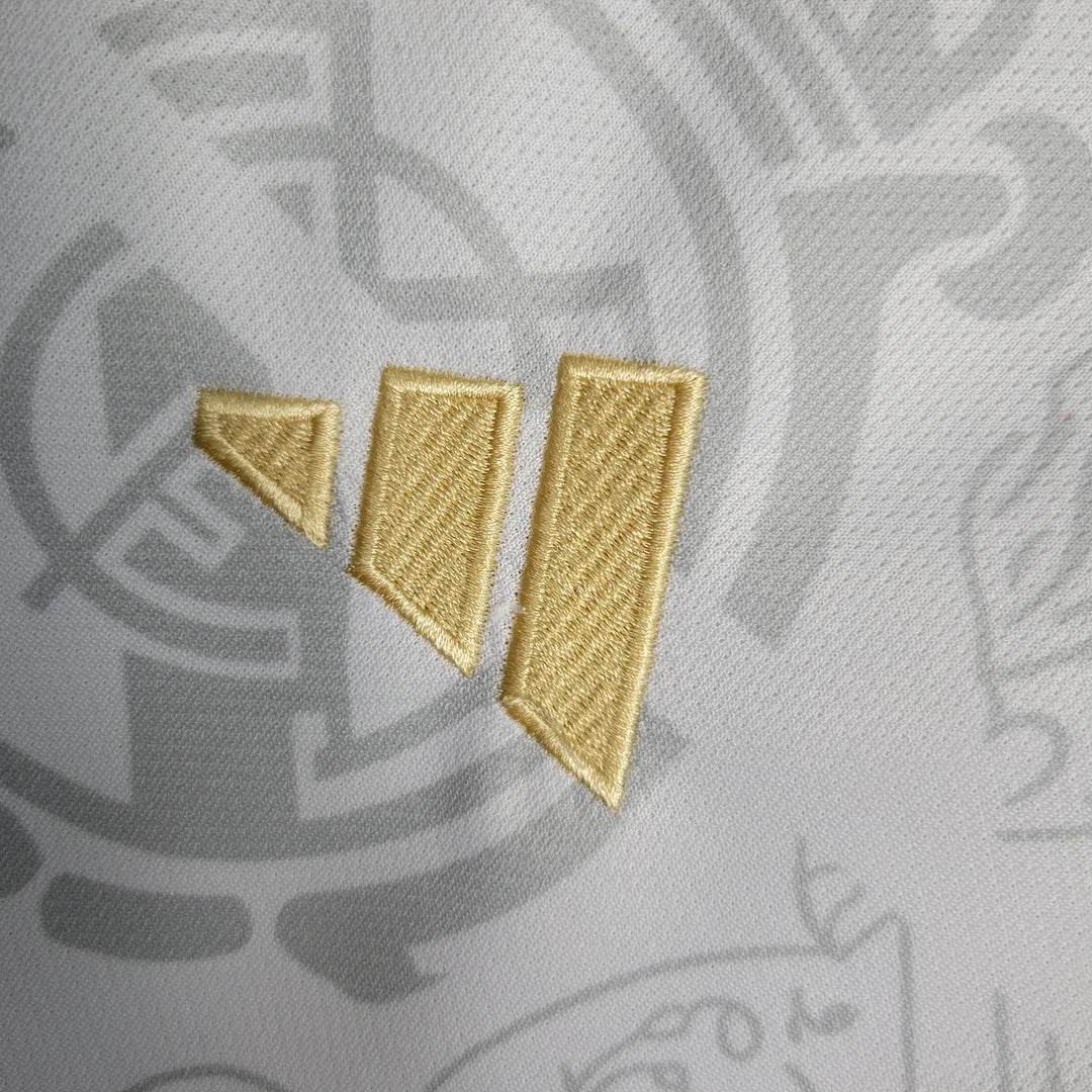 Maglia in Edizione Limitata Real Madrid "Eleganza Imperiale"