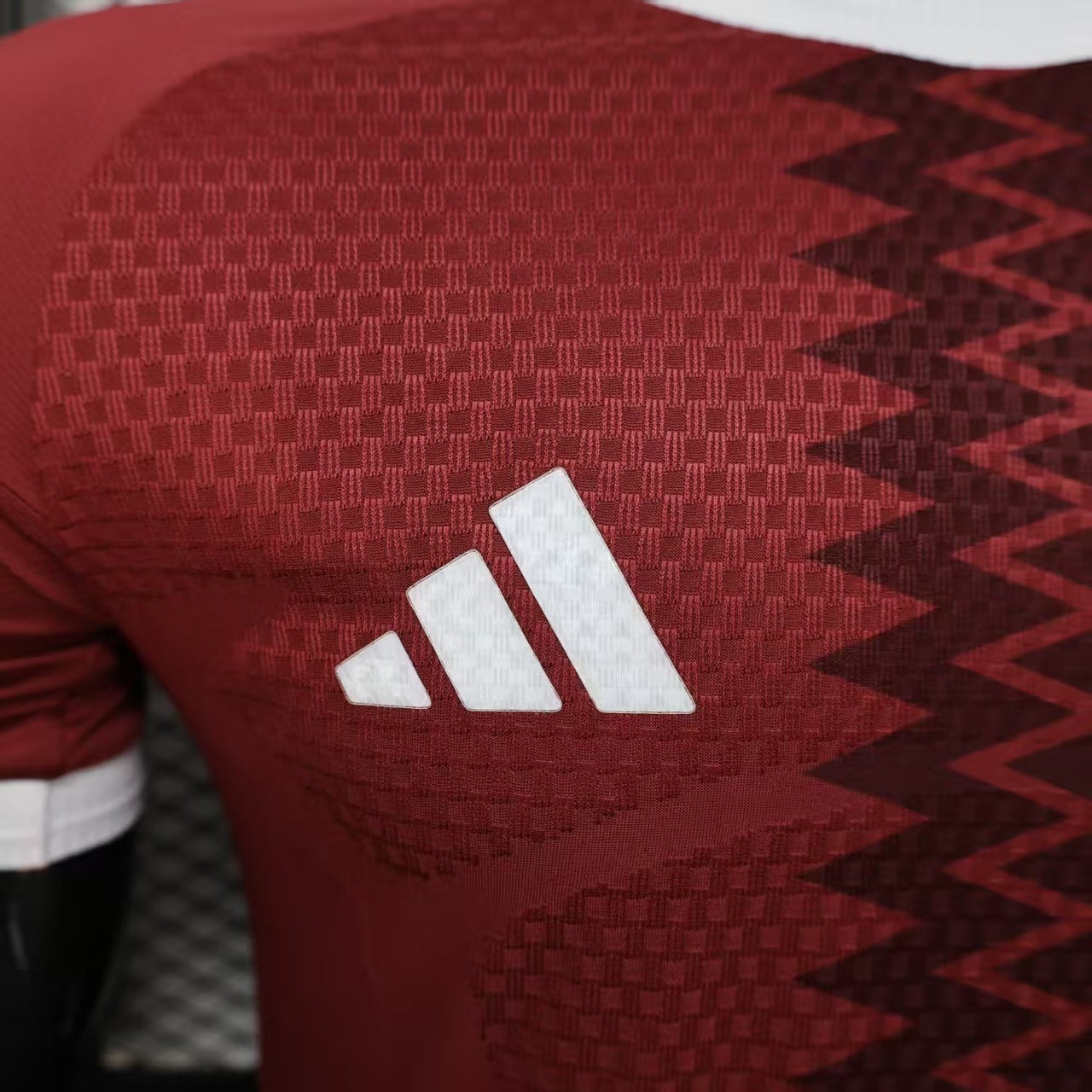 Versione Giocatore Maglia Qatar Mondiale 2026 Home