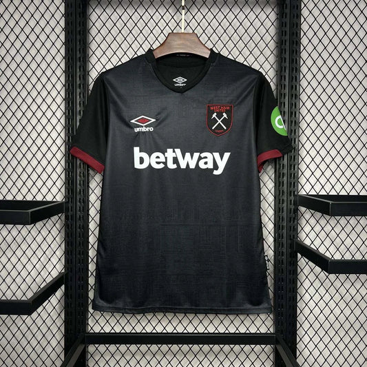 Divisa da trasferta del West Ham United 2024-2025