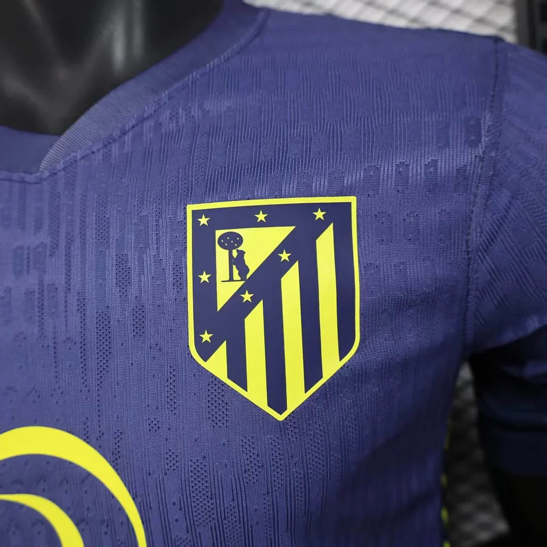 Divisa da trasferta dell'Atletico Madrid 2025/2026